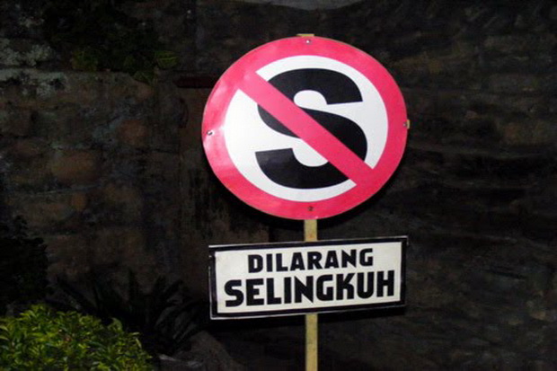 Tepergok Selingkuh,...