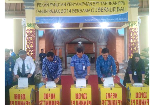 Penerimaan Pajak di...