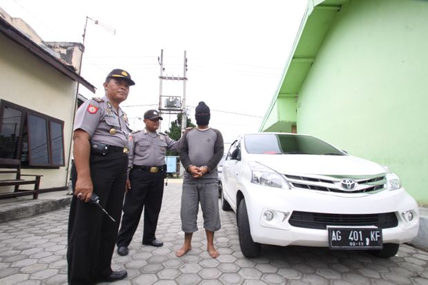 Sopir Truk Gelapkan...