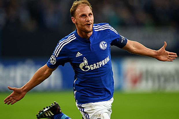 Kapten Schalke Bangga...