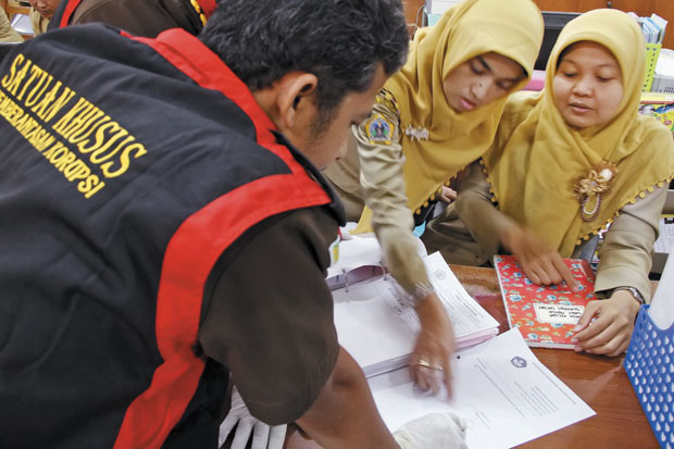 Kejari Geledah Kantor...