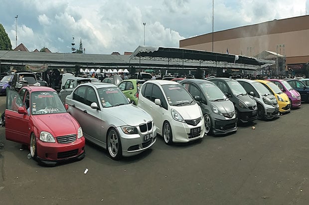 Interaksi Pencinta dan...