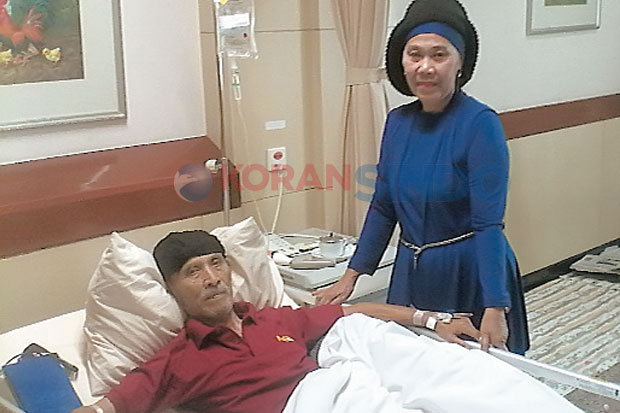74 Tahun Tak Sakit,...