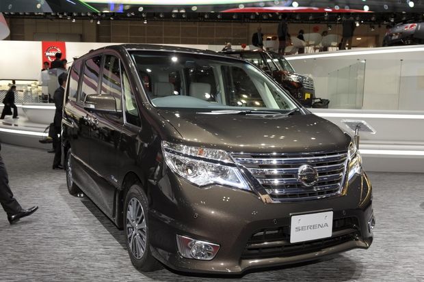 New Nissan Serena Tipe...