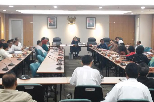 Asal Tak Direcoki Ahok,...