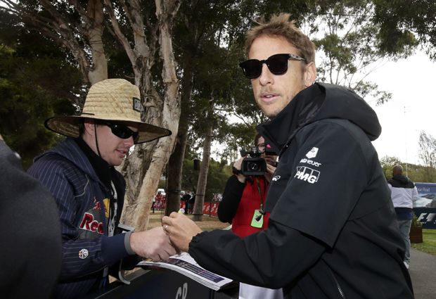 Button Takut McLaren...
