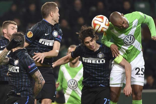Inter Dibantai dalam...