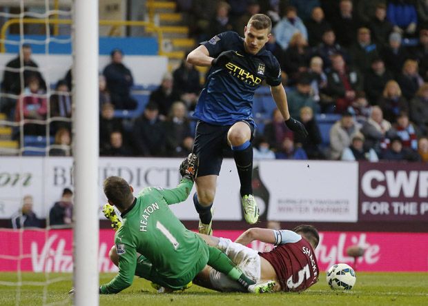 Manchester City Kontra...