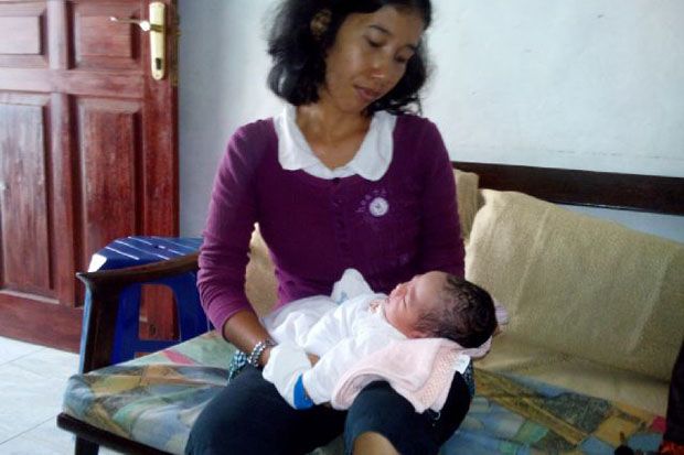 Bayi Laki-Laki Dibuang...