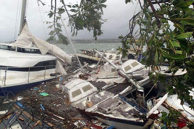 Vanuatu Luluh Lantak...