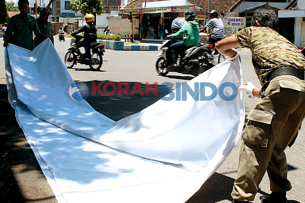 Poster Bacabup Dilengserkan