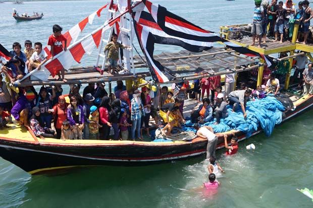 Nelayan Pasuruan Gelar...