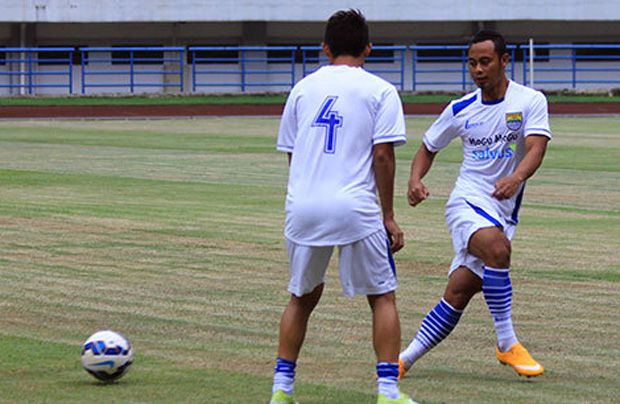 Kemenangan Persib Atas...