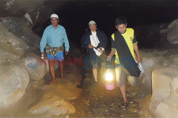 Situs Gua Jepang Terancam...