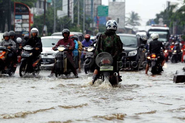 Bekasi Cabut Status...