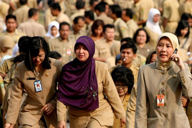 Belasan Pejabat DKI...