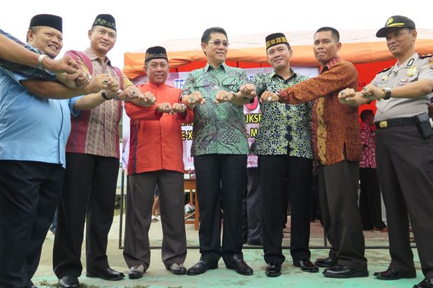 Kontes Batu Akik Meriahkan...