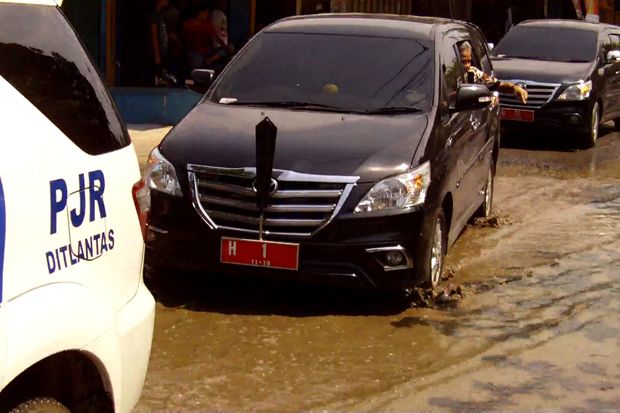 Jalan Rusak Parah, Ganjar...