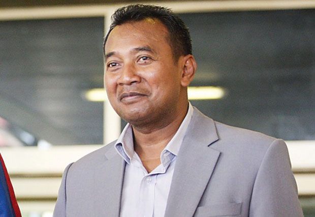 Dimakzulkan, Icuk Sugiarto...