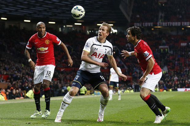Kane Menatap Debut di...