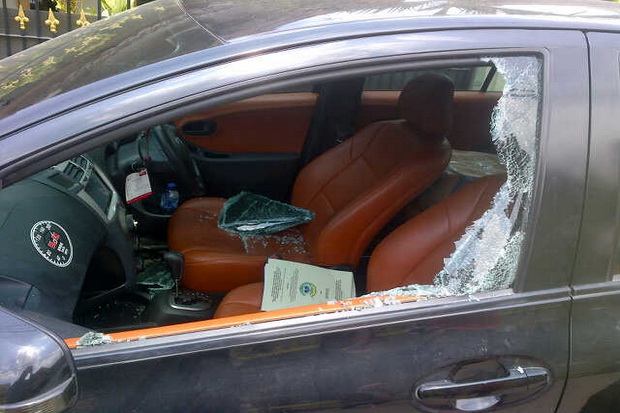 Ditinggal Salat, Mobil...