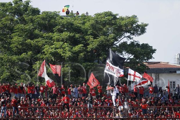 Suporter Tunggu Launching...