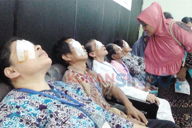 Mimin Sumringah Ayahnya...