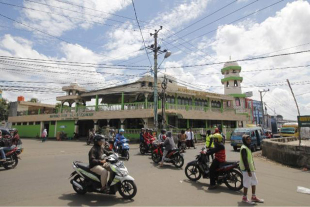Masjid di Sawangan dan...