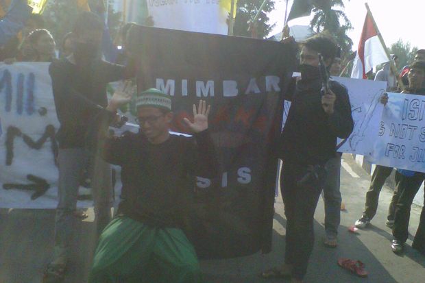 Sejumlah Ormas Minta...