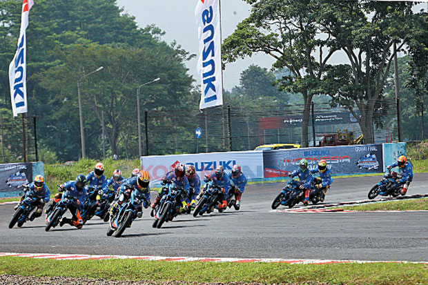 Tiga Pembalap Indonesia...