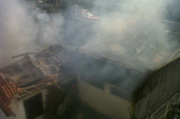 Empat Ruko di Semarang...