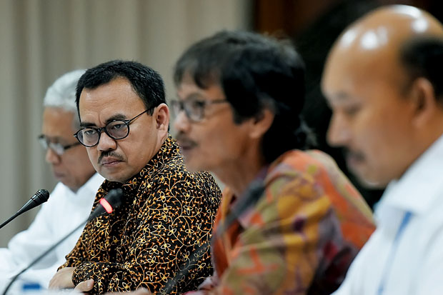 April, Harga BBM Bakal...