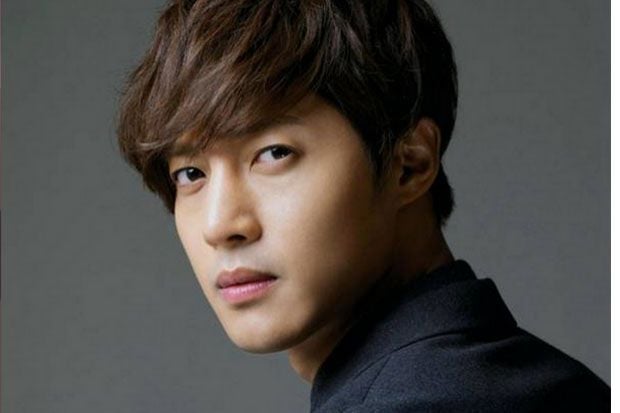 Kim Hyun Joong Resmi...