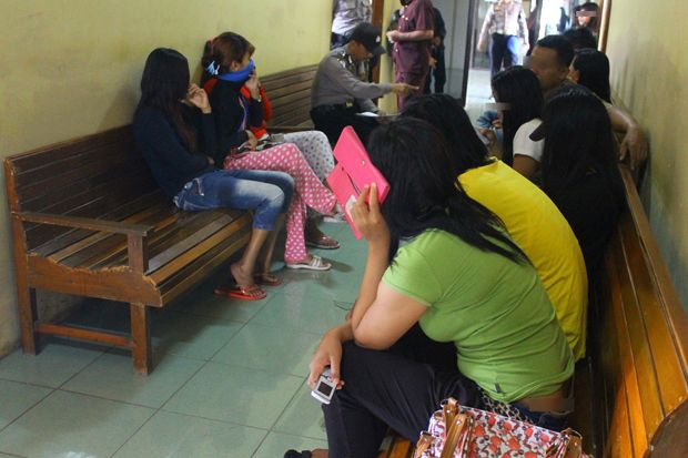 Diduga Berbuat Mesum,...