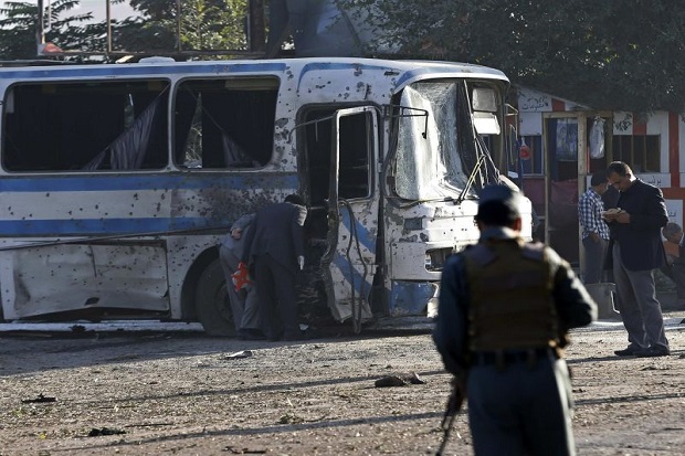 Bus di Afghanistan Ditembaki,...