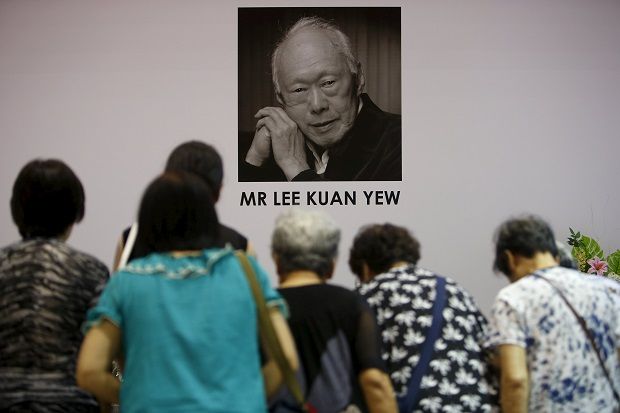 Makamkan Lee Kuan Yew,...