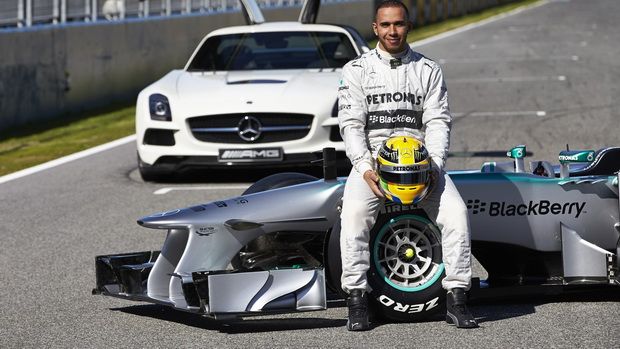 Hamilton Yakin Lanjutkan...