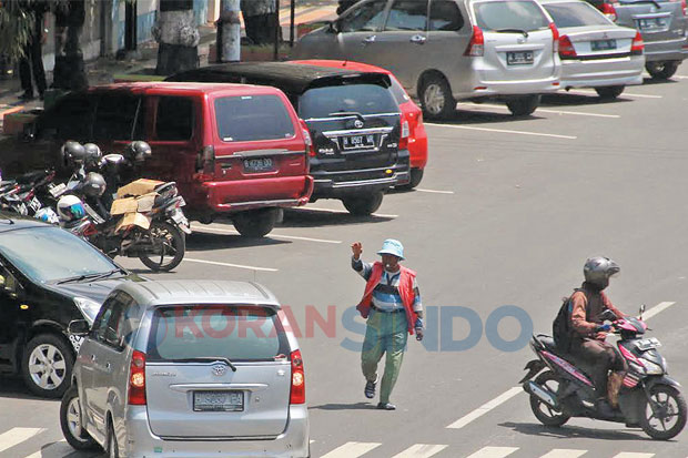 Langgar Parkir, Kendaraan...