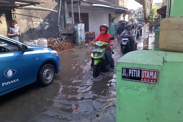 Hujan Deras, Jakarta...