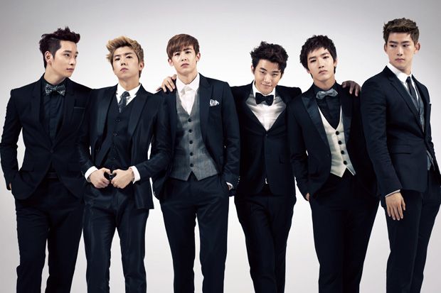 2PM Perpanjang Kontrak...