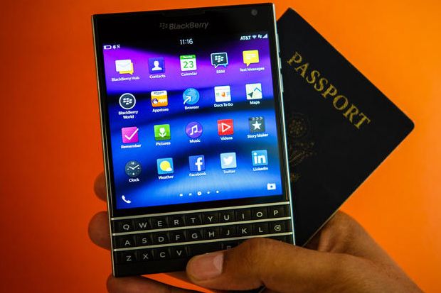 Harga BB Passport Terjun...