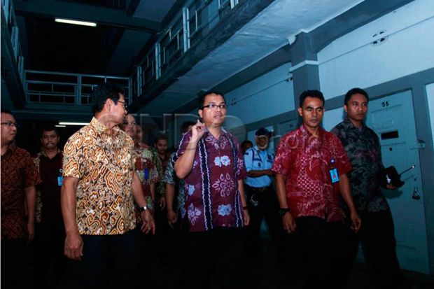 Denny Indrayana Ditanya...