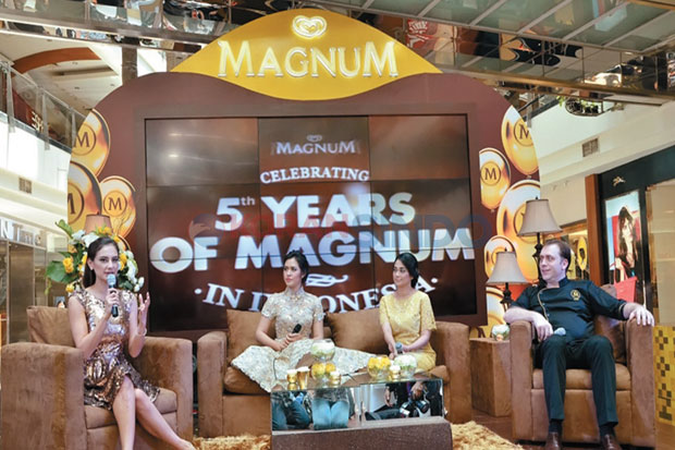 Magnum Rayakan Hari...
