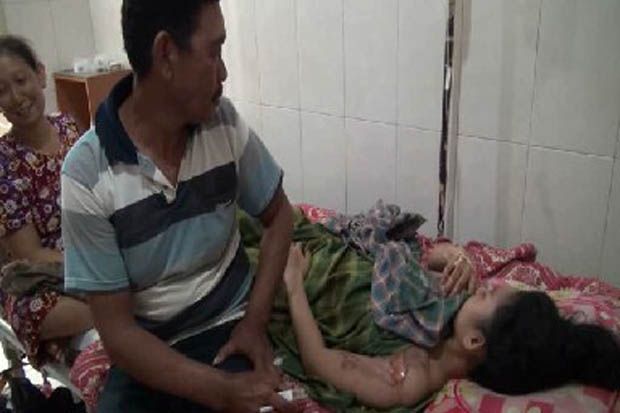 Mahasiswi Cantik Tersambar...
