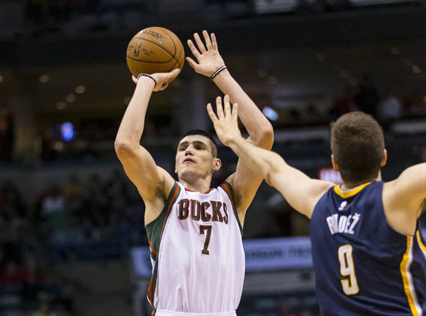 Ilyasova Lapangkan Jalan...