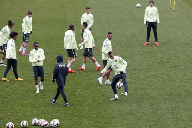Les Blues Paksa Brazil...