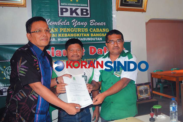 Harry Marbun Bertarung...