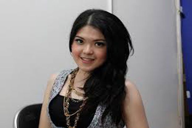 Tina Toon Tunggu Kedatangan...