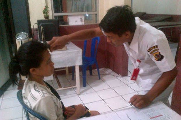 Siswi SMP Ini Babak...