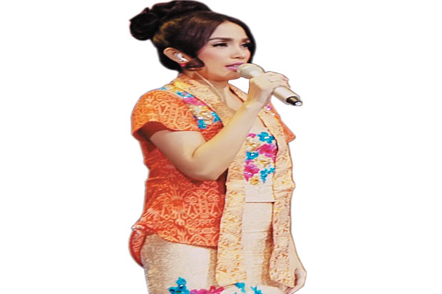 Sibuk Jadi Host Dangdut,...